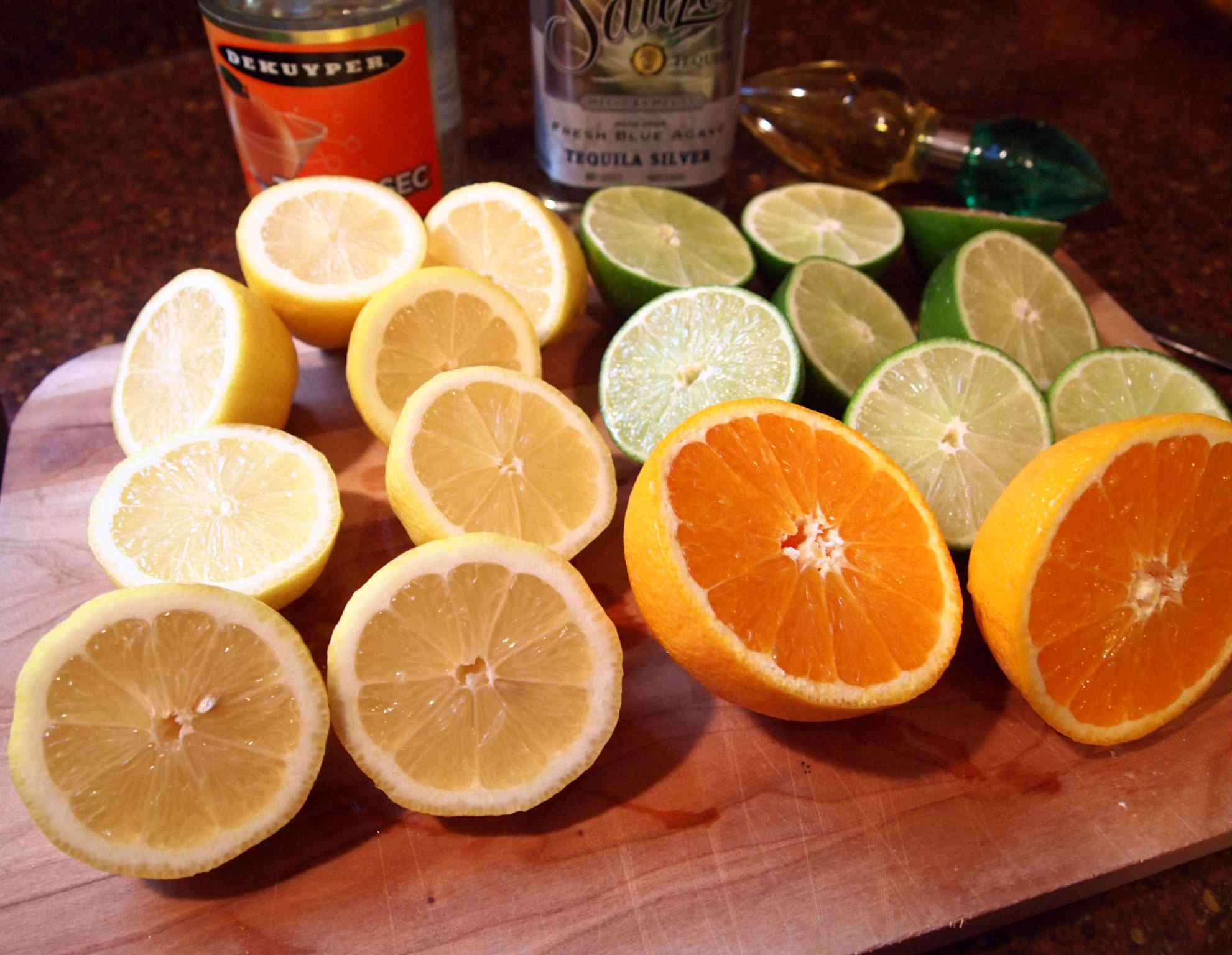 Lemons and Limes for Homemade Sour Mix for Margaritas | ComfortablyDomestic.com